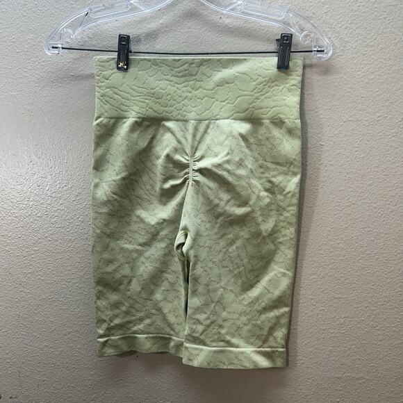 Gymshark Adapt Animal Print Seamless Shorts Yellow Green Women’s Size Small Gym - Picture 4 of 5